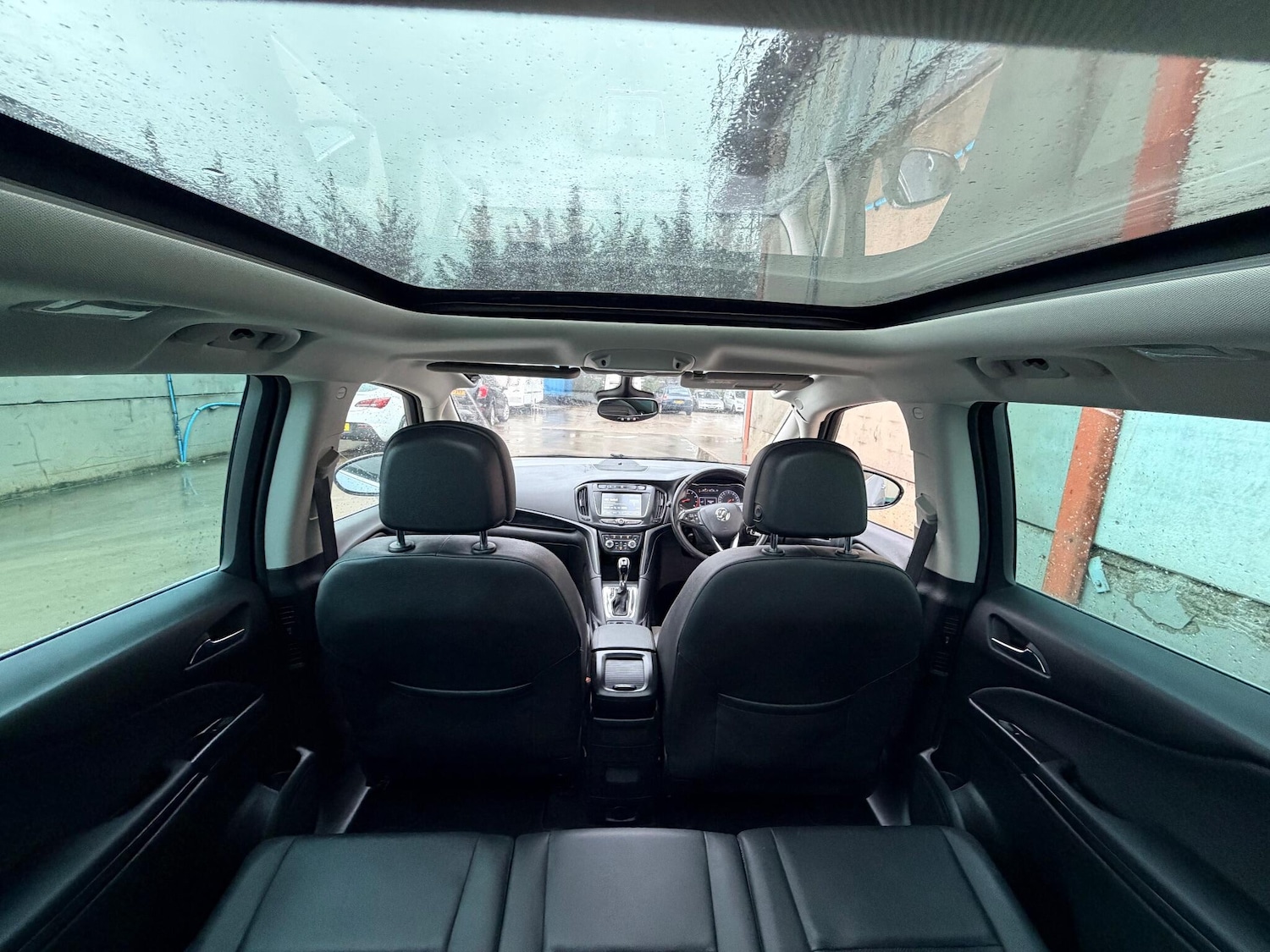 Used Vauxhall Zafira Tourer 2017 for sale - 76759473: Photo 20