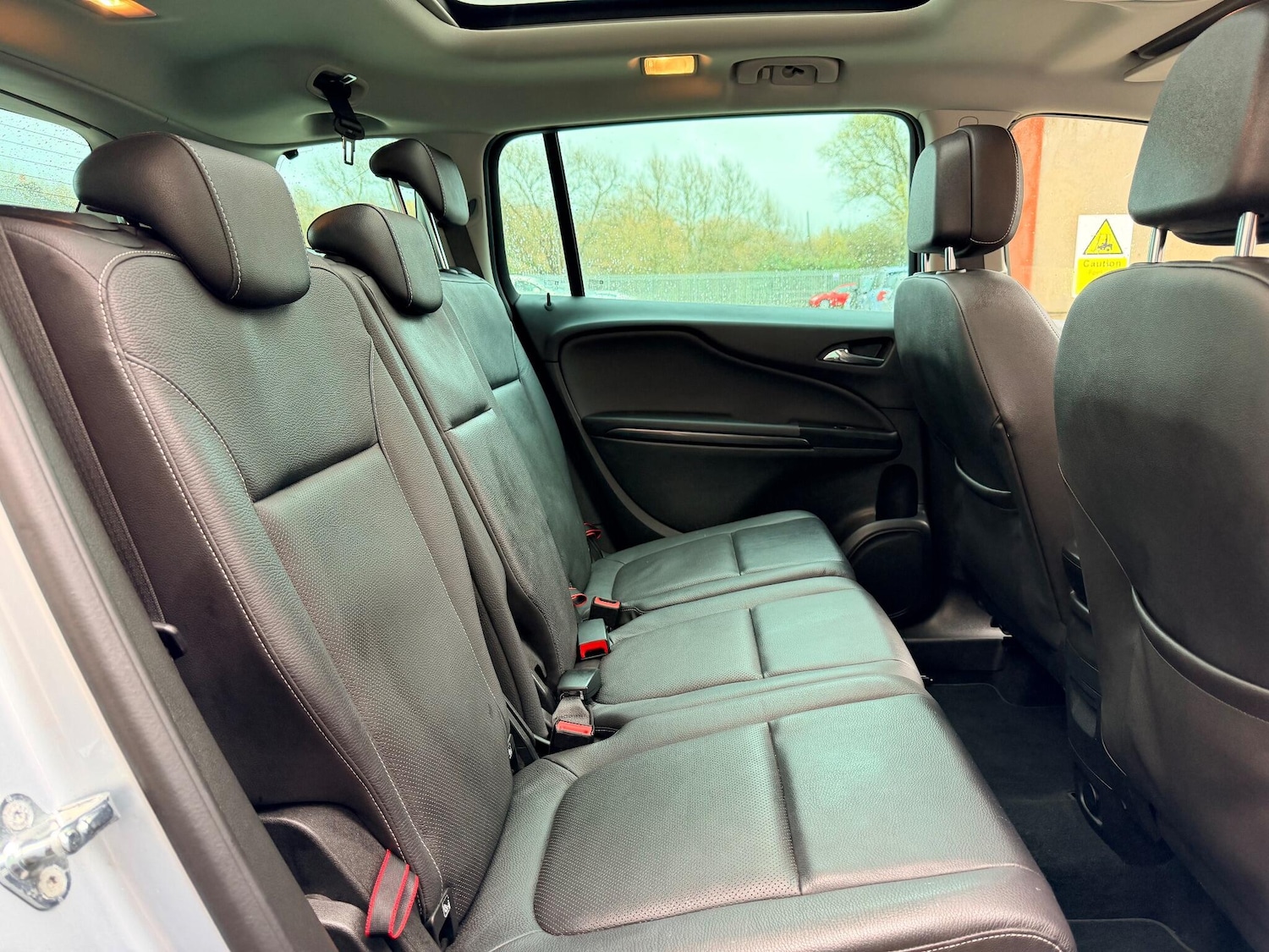 Used Vauxhall Zafira Tourer 2017 for sale - 76759473: Photo 24