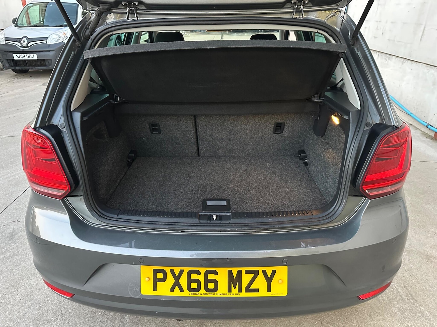 Used Volkswagen Polo 2016 for sale - 76059929: Photo 17