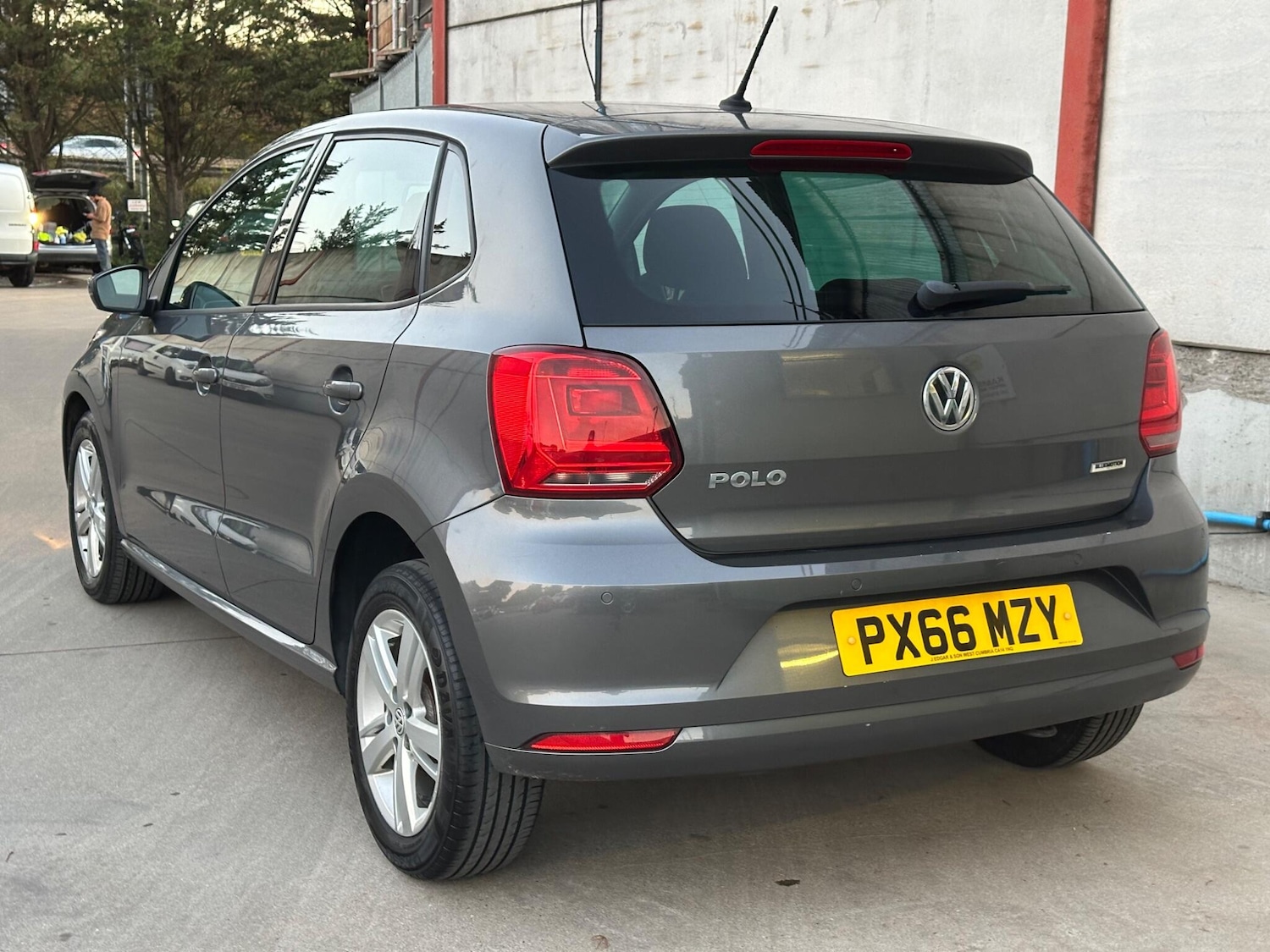 Used Volkswagen Polo 2016 for sale - 76059929: Photo 8