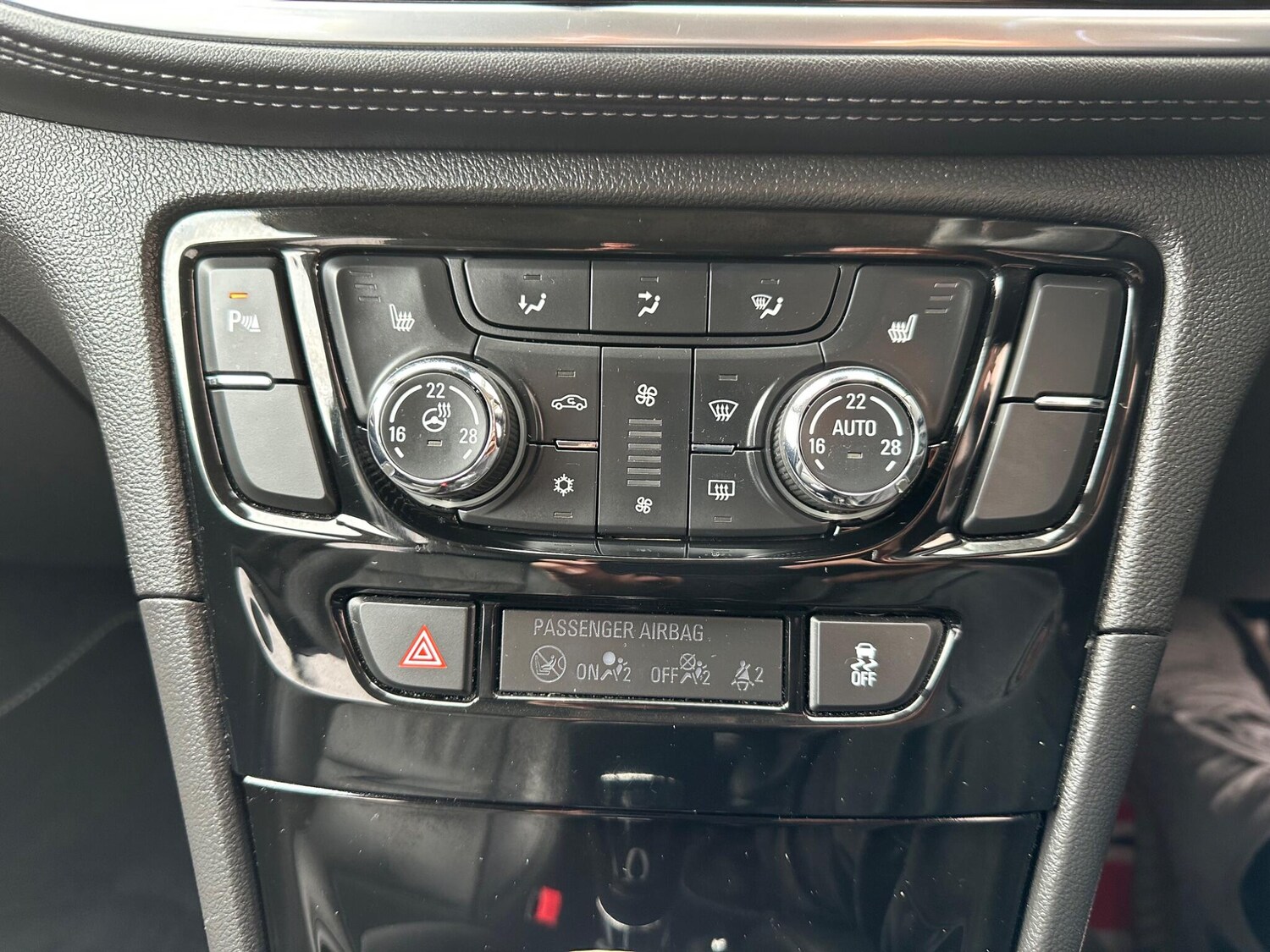 Used Vauxhall Mokka X 2017 for sale - 76042860: Photo 22
