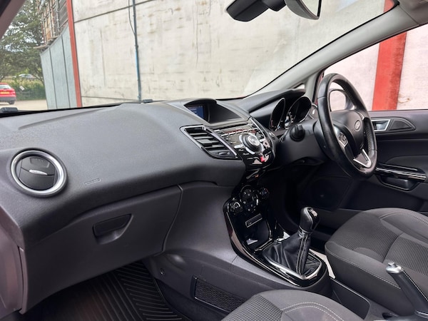 Used Ford Fiesta 2015 for sale - 75311594: Photo 15