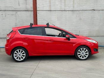 Used Ford Fiesta 2015 for sale - 75311594: Photo