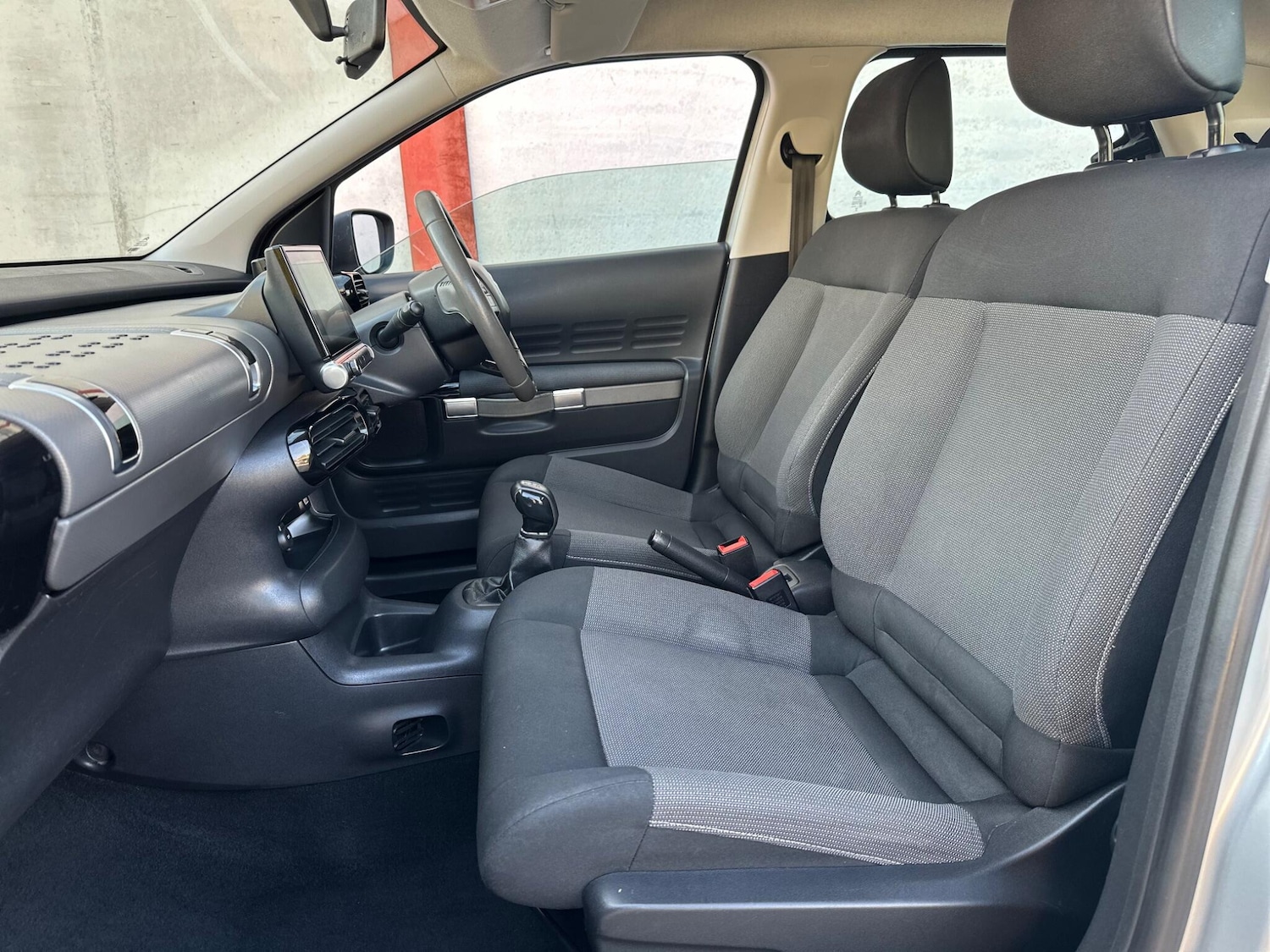 Used Citroen C4 Cactus 2017 for sale - 76247519: Photo 28