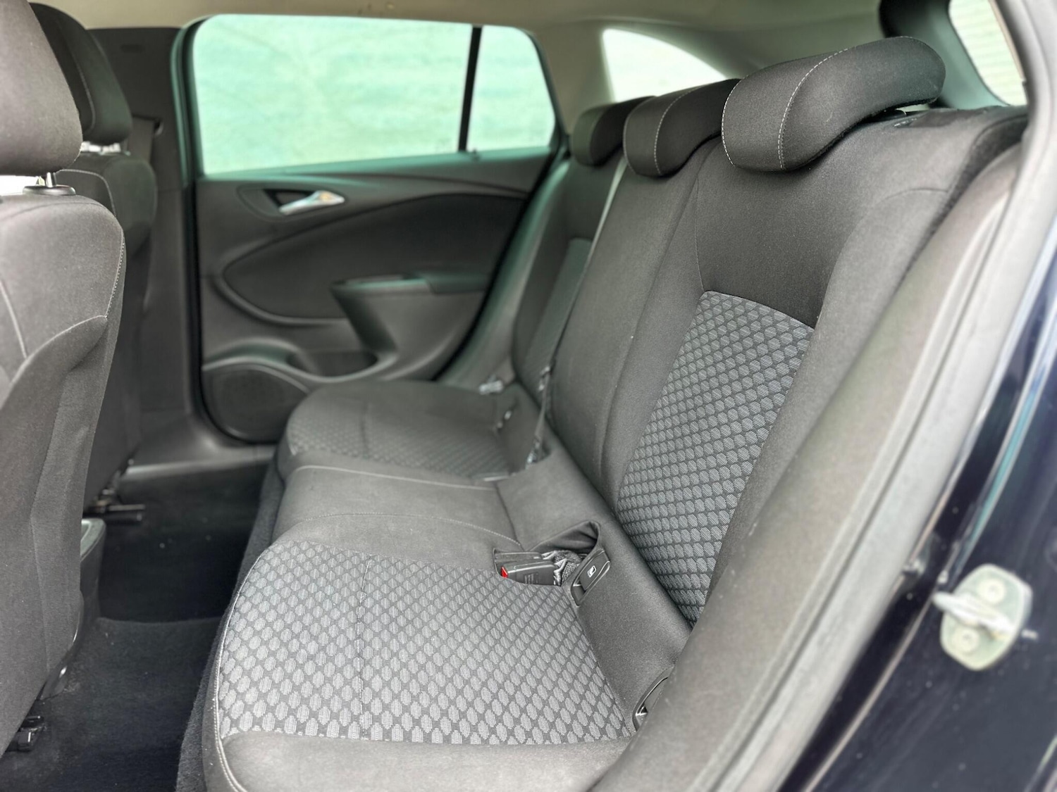 Used Vauxhall Astra for sale - 76996343: Photo 15