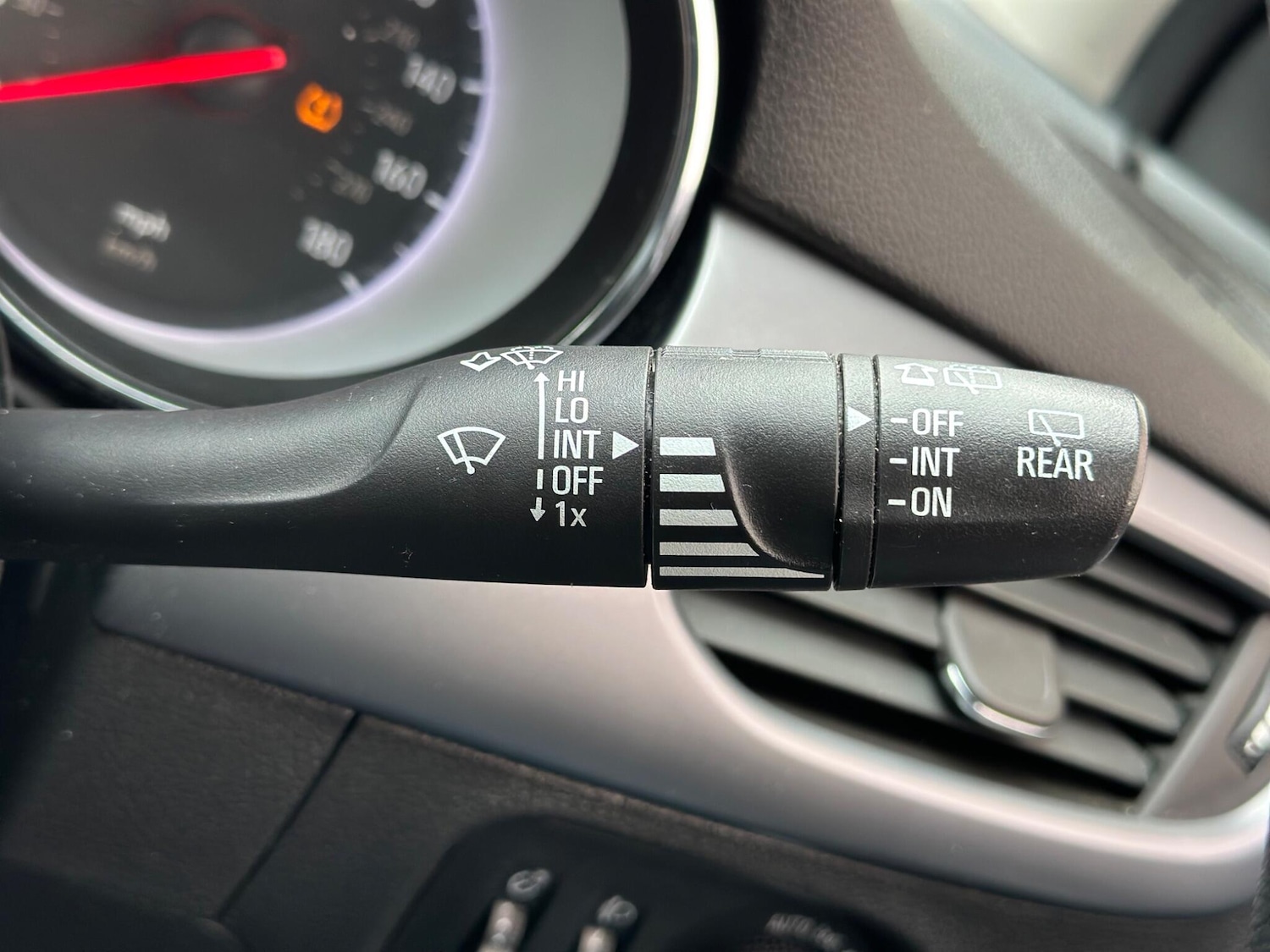 Used Vauxhall Astra for sale - 76996343: Photo 17