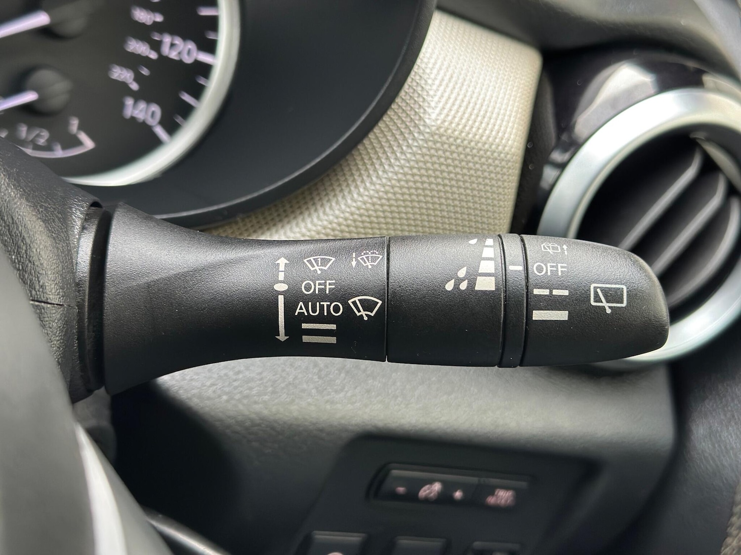 Used Nissan Micra 2017 for sale - 76608485: Photo 16