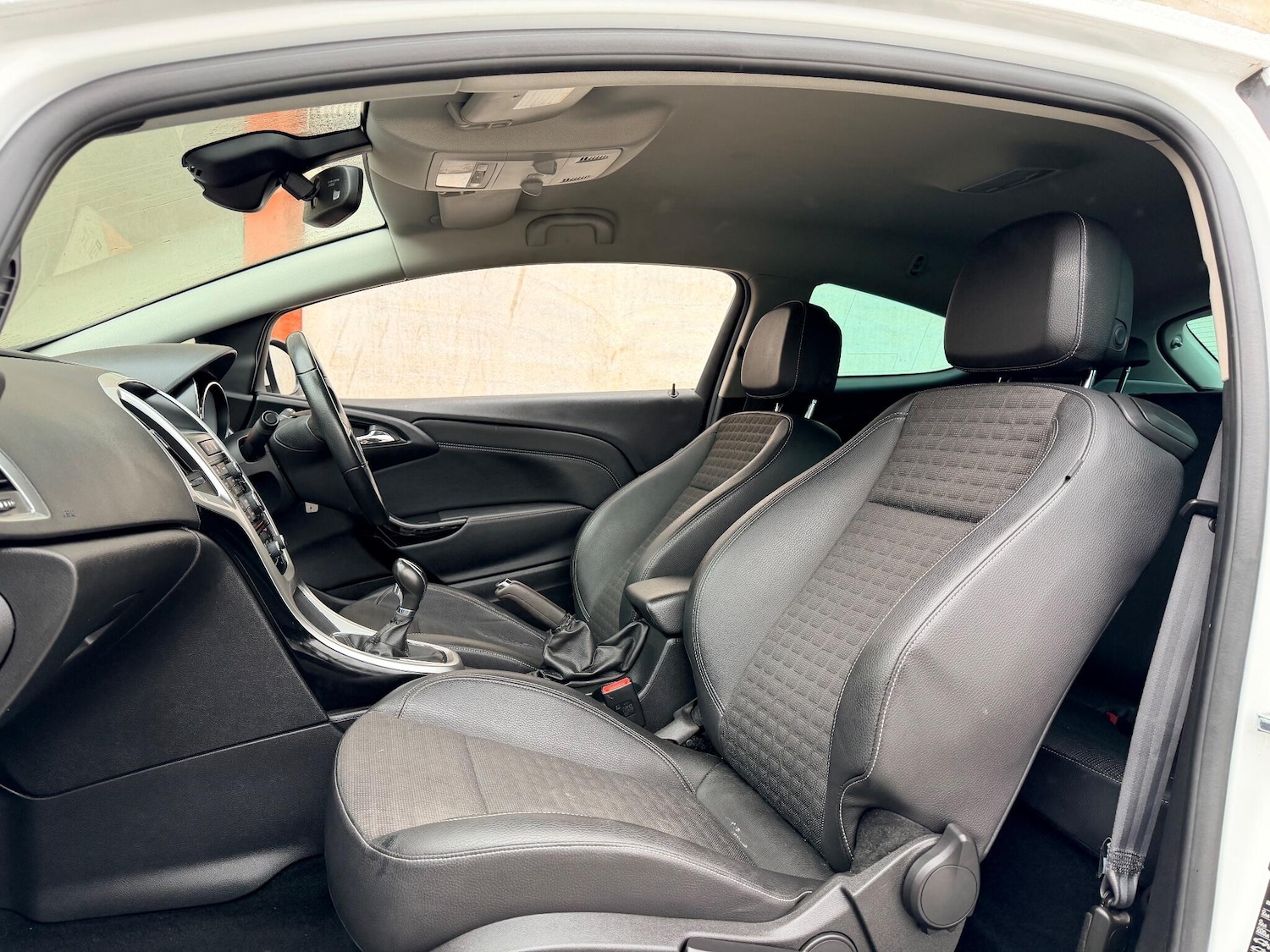 Used Vauxhall Astra GTC 2016 for sale - 76765235: Photo 15