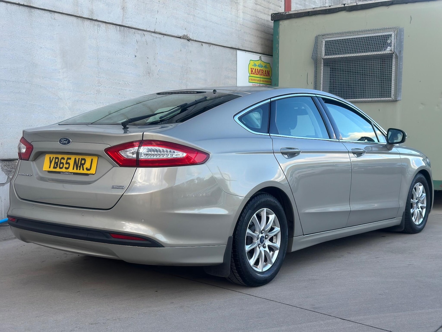 Used Ford Mondeo 2015 for sale - 76388257: Photo 10