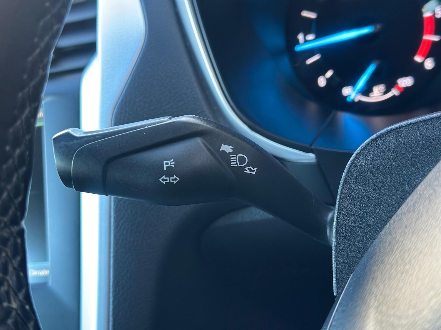 Used Ford Mondeo 2015 for sale - 76388257: Photo 17