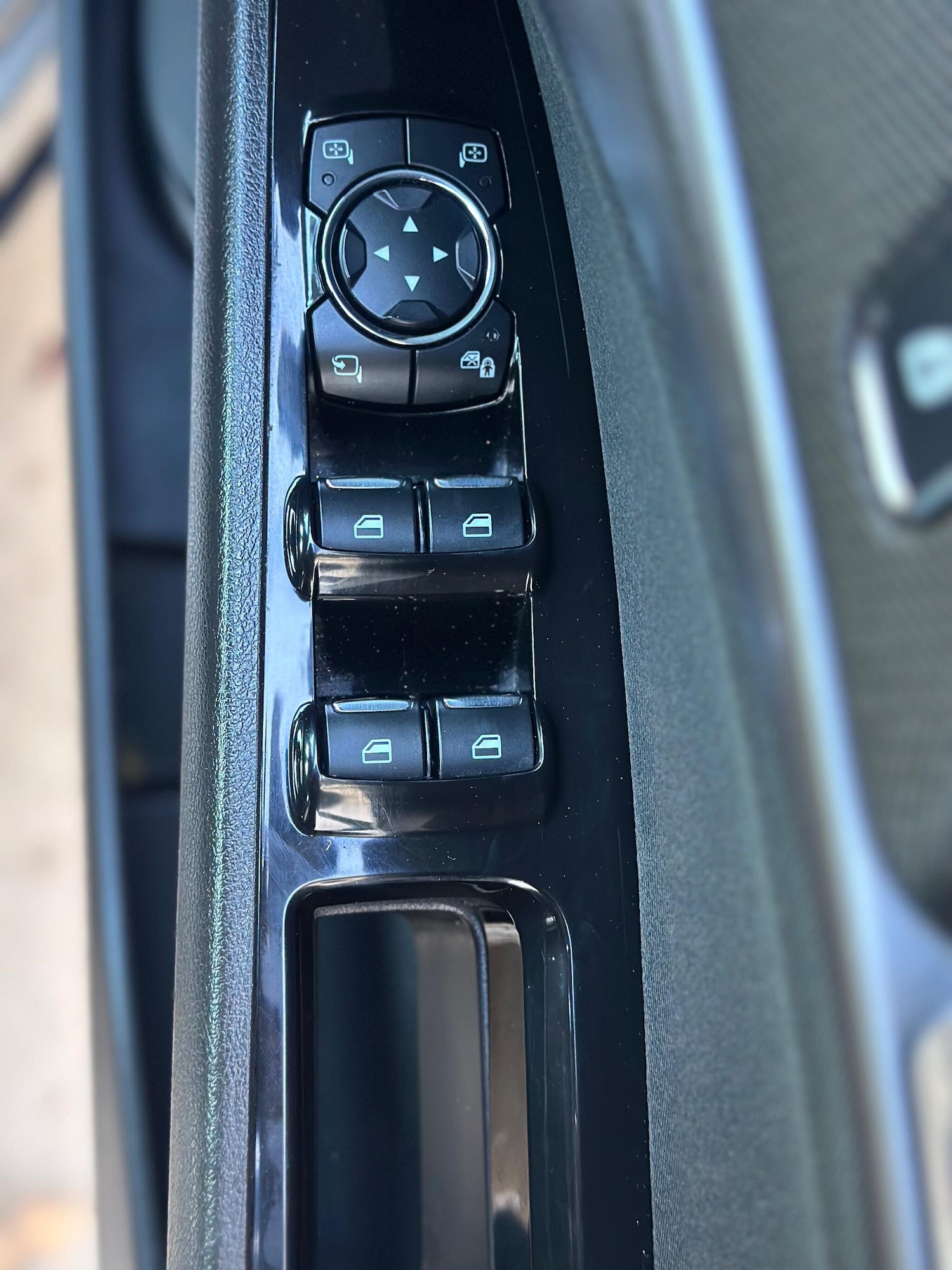 Used Ford Mondeo 2015 for sale - 76388257: Photo 25