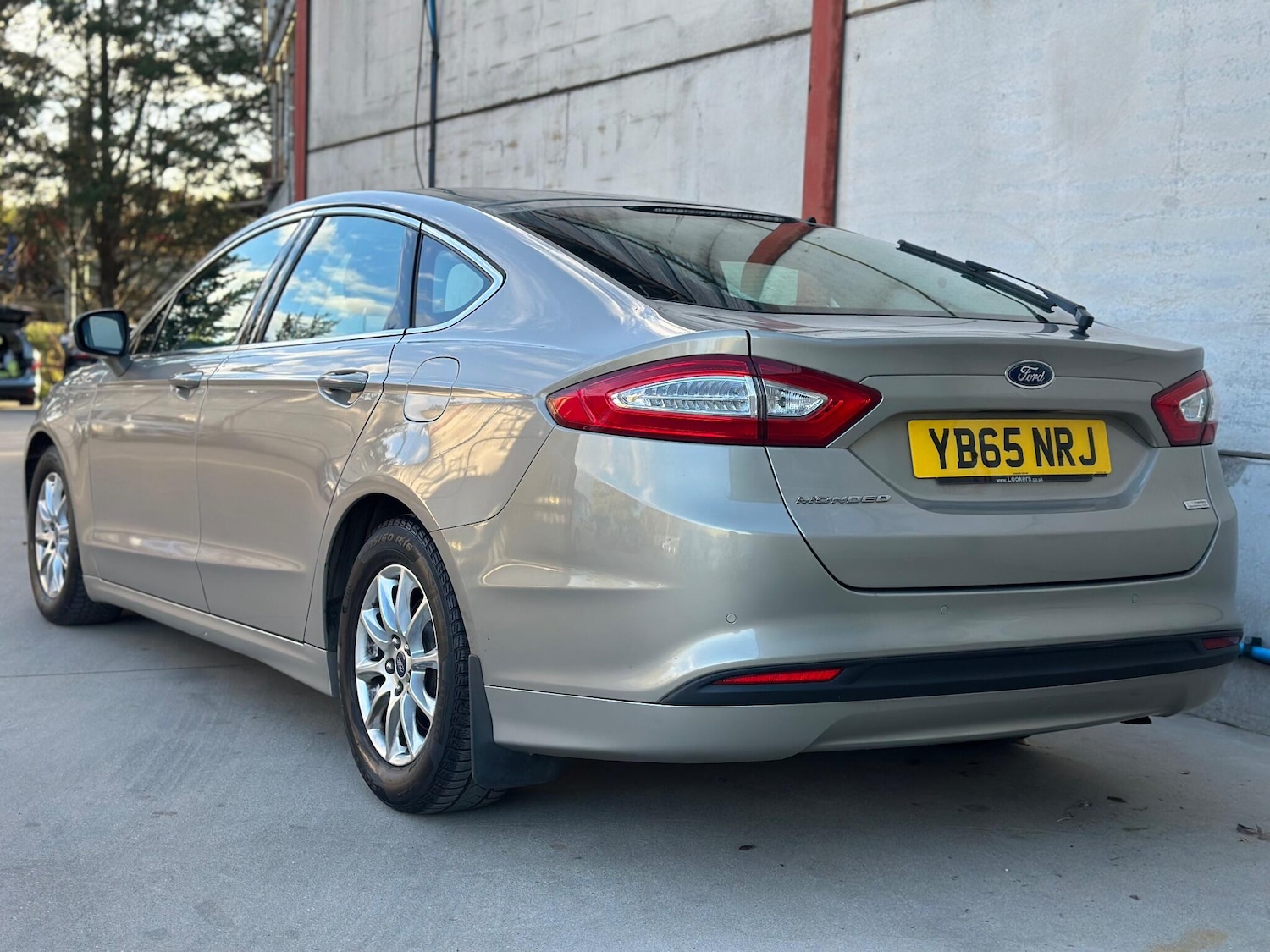 Used Ford Mondeo 2015 for sale - 76388257: Photo 5