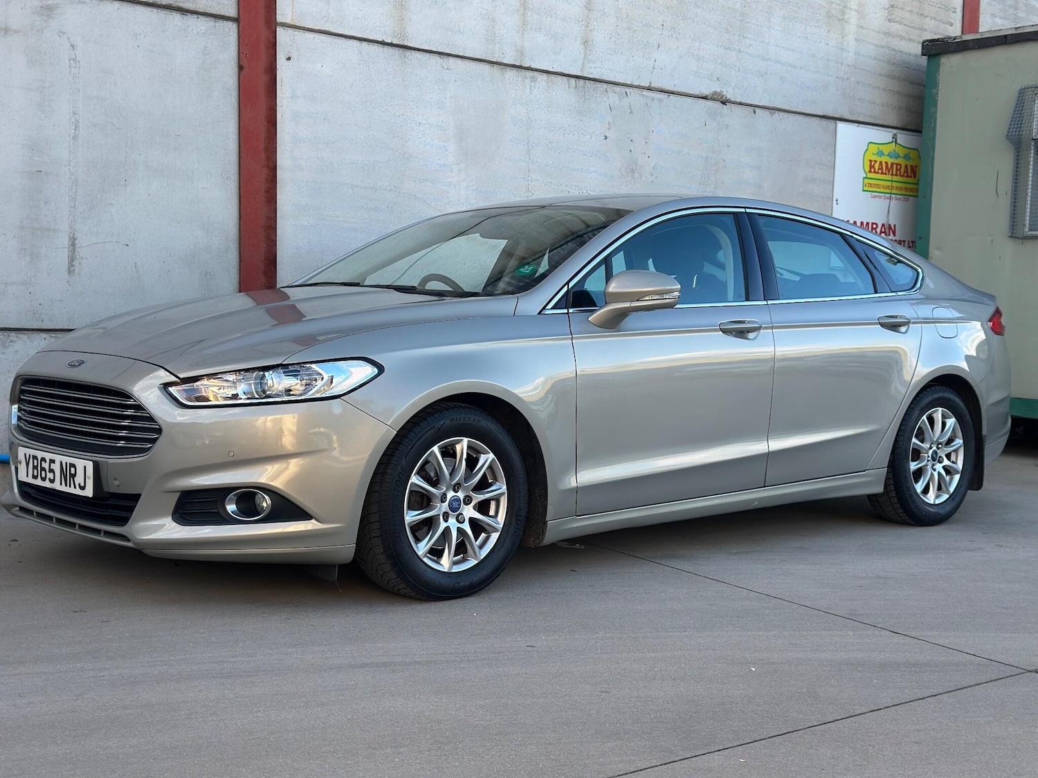 Used Ford Mondeo 2015 for sale - 76388257: Photo 6