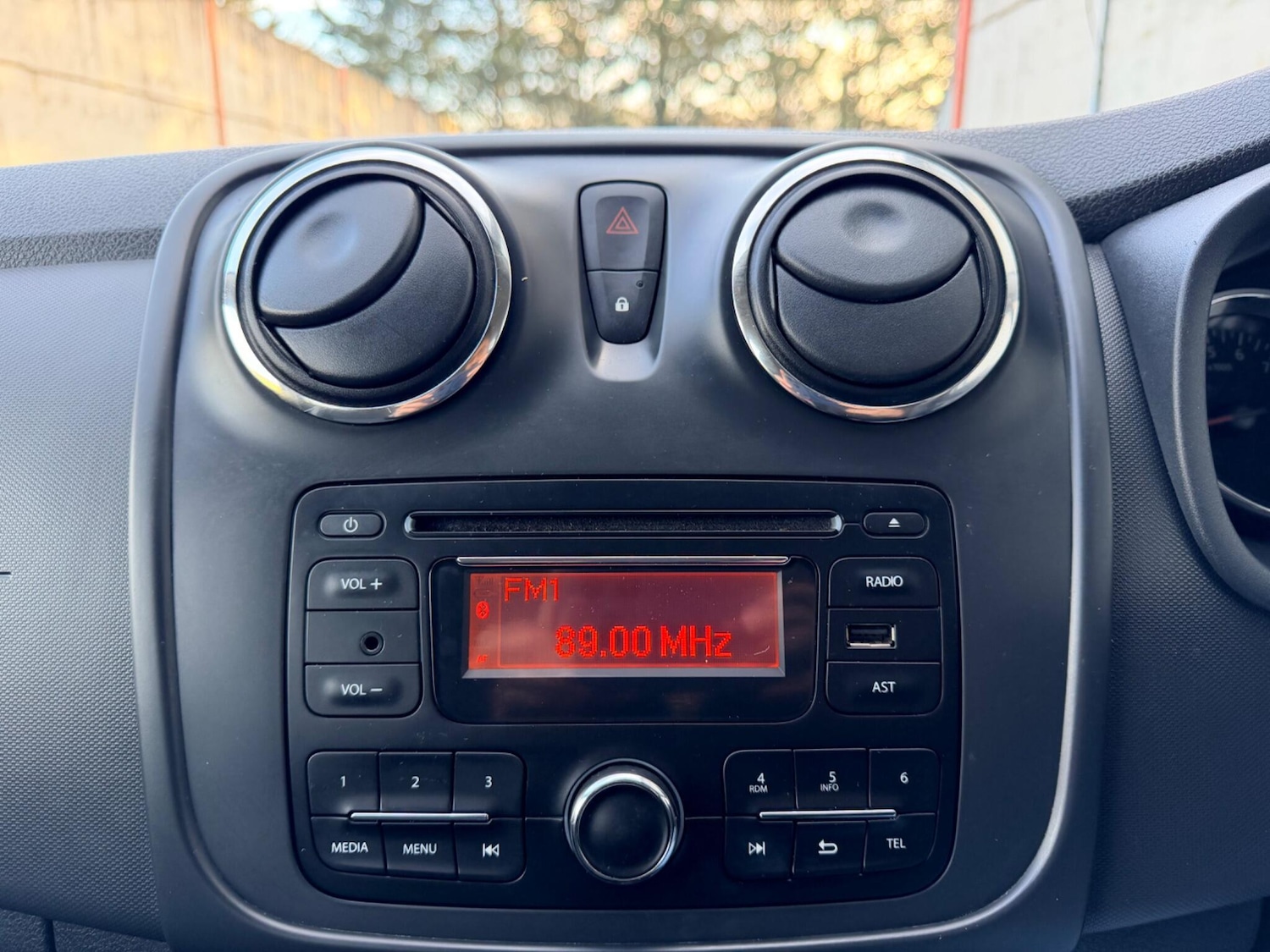 Used Dacia Sandero 2015 for sale - 77351515: Photo 26