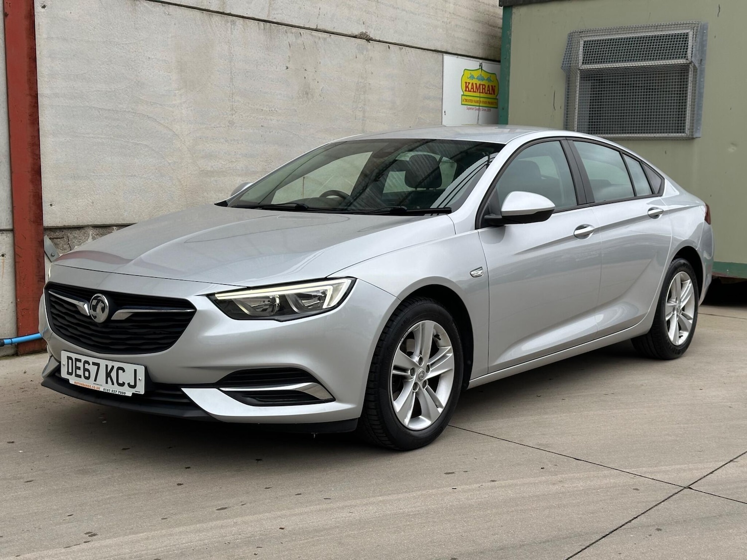 Used Vauxhall Insignia 2017 for sale - 76042588: Photo 10