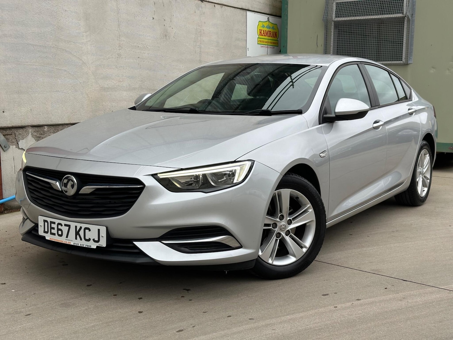 Used Vauxhall Insignia 2017 for sale - 76042588: Photo 11