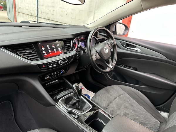 Used Vauxhall Insignia 2017 for sale - 76042588: Photo 13