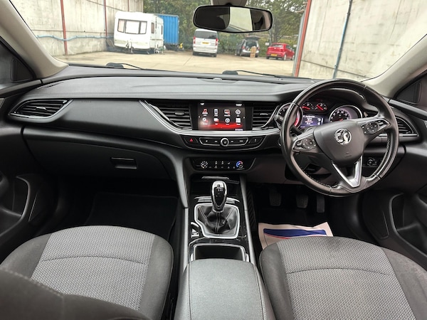Used Vauxhall Insignia 2017 for sale - 76042588: Photo 16