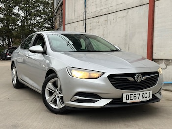 Vauxhall - Insignia