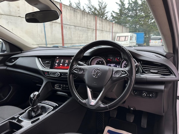 Used Vauxhall Insignia 2017 for sale - 76042588: Photo 20