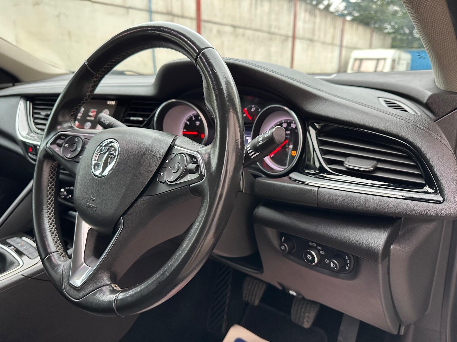 Used Vauxhall Insignia 2017 for sale - 76042588: Photo 21