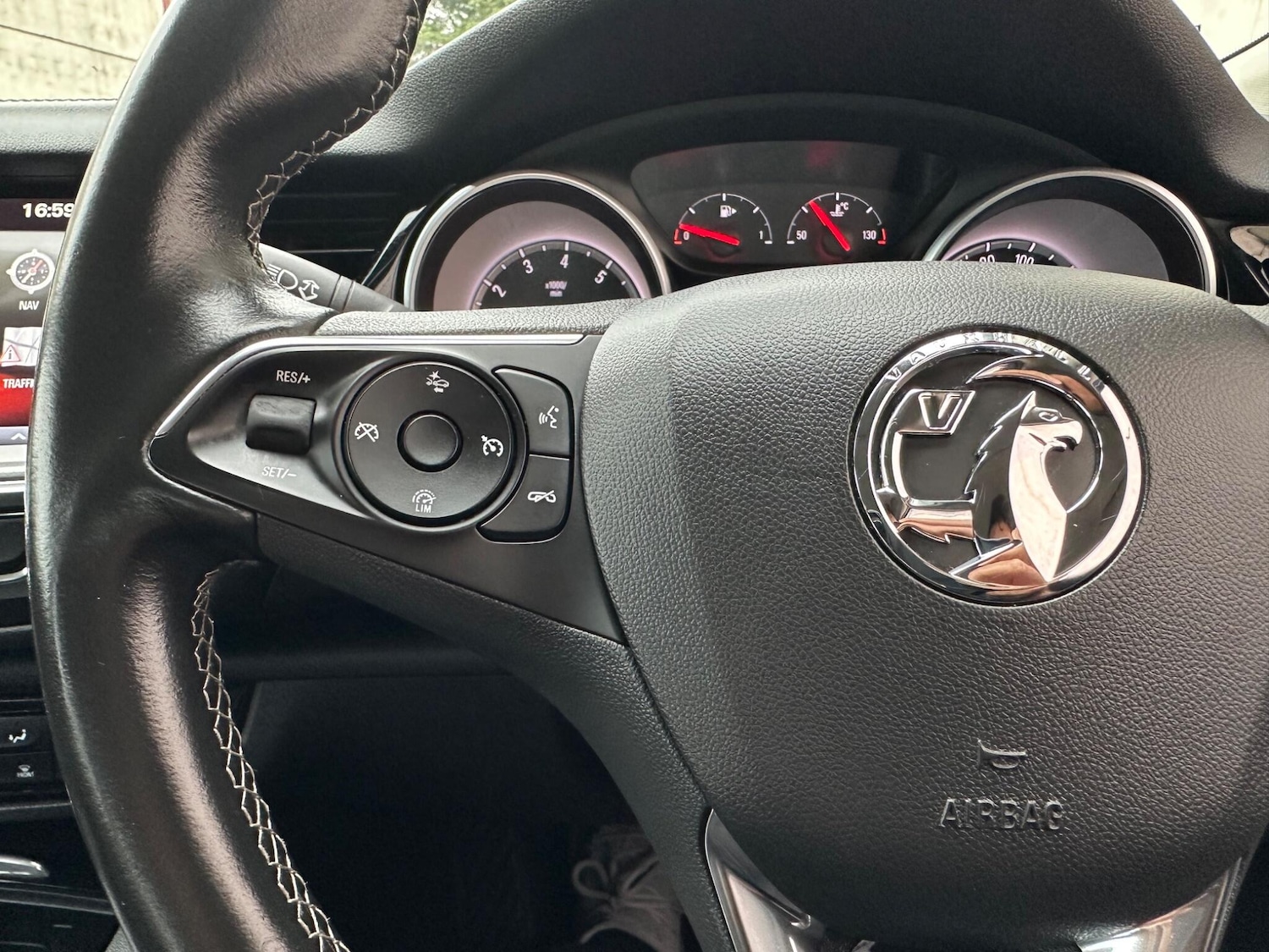 Used Vauxhall Insignia 2017 for sale - 76042588: Photo 29