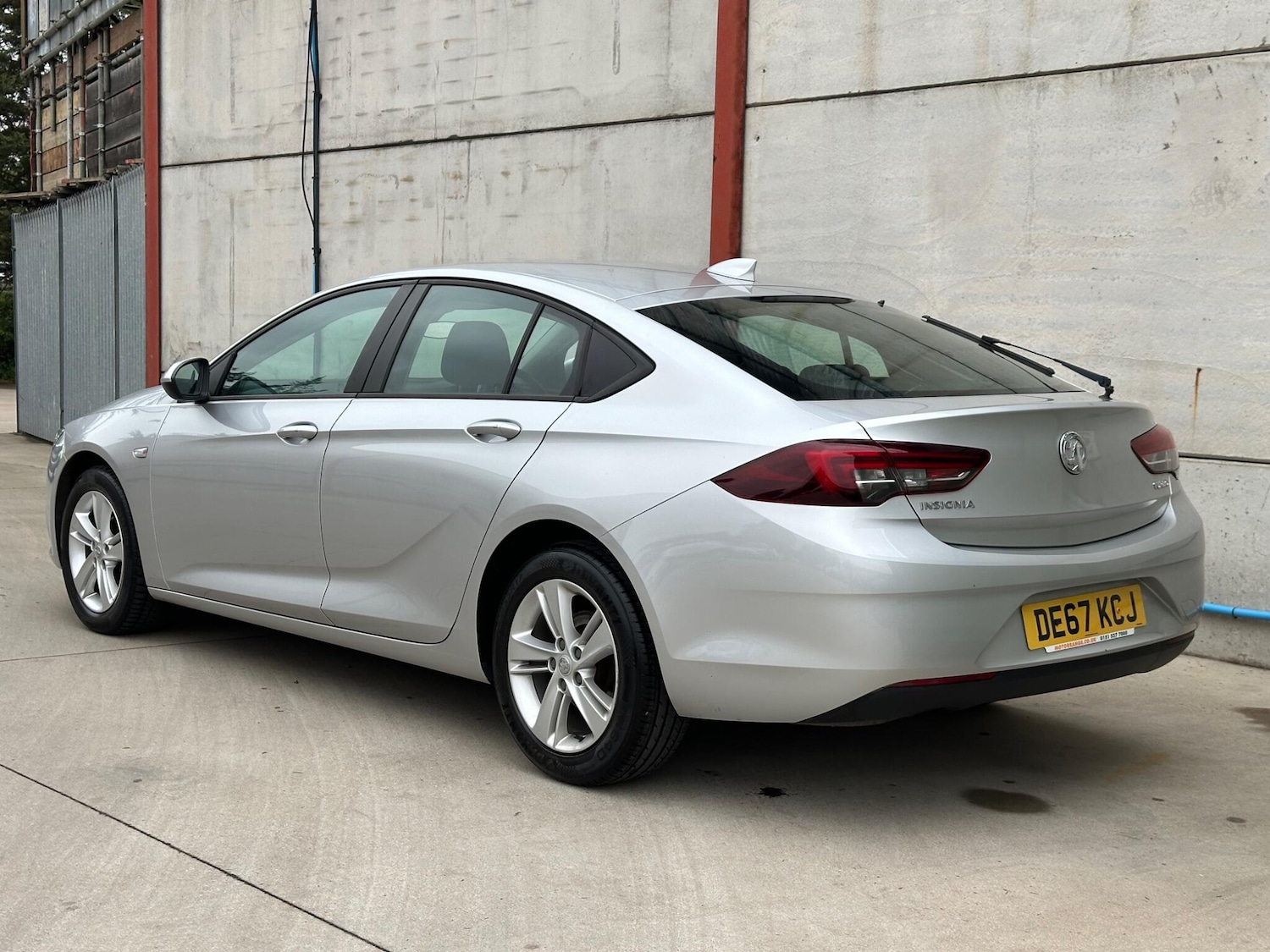 Used Vauxhall Insignia 2017 for sale - 76042588: Photo 8