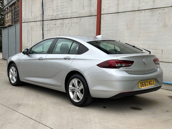 Used Vauxhall Insignia 2017 for sale - 76042588: Photo 8