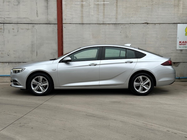 Used Vauxhall Insignia 2017 for sale - 76042588: Photo 9