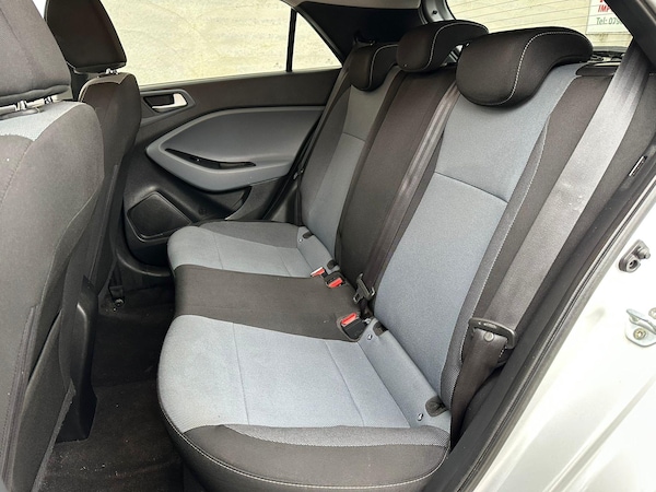 Used Hyundai i20 2016 for sale - 74777062: Photo 18