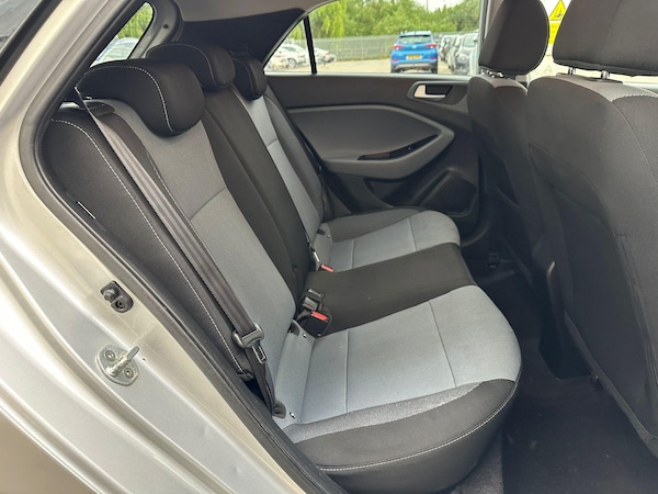 Used Hyundai i20 2016 for sale - 74777062: Photo 19