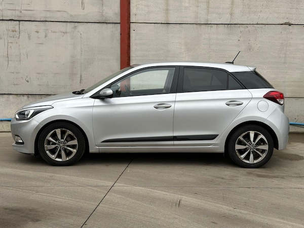 Used Hyundai i20 2016 for sale - 74777062: Photo 9