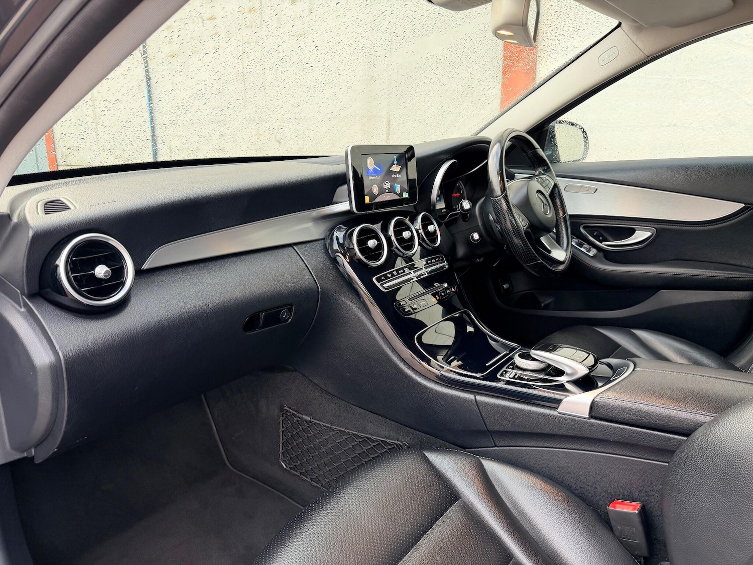 Used Mercedes-Benz C Class 2015 for sale - 76398899: Photo 14