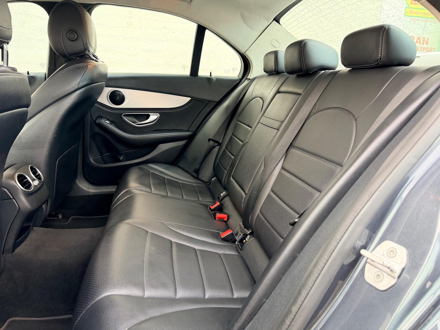 Used Mercedes-Benz C Class 2015 for sale - 76398899: Photo 17