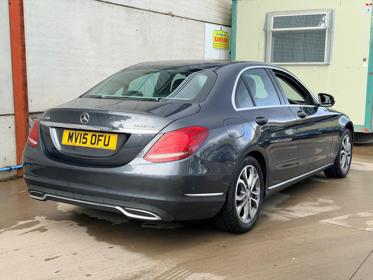 Used Mercedes-Benz C Class 2015 for sale - 76398899: Photo 4