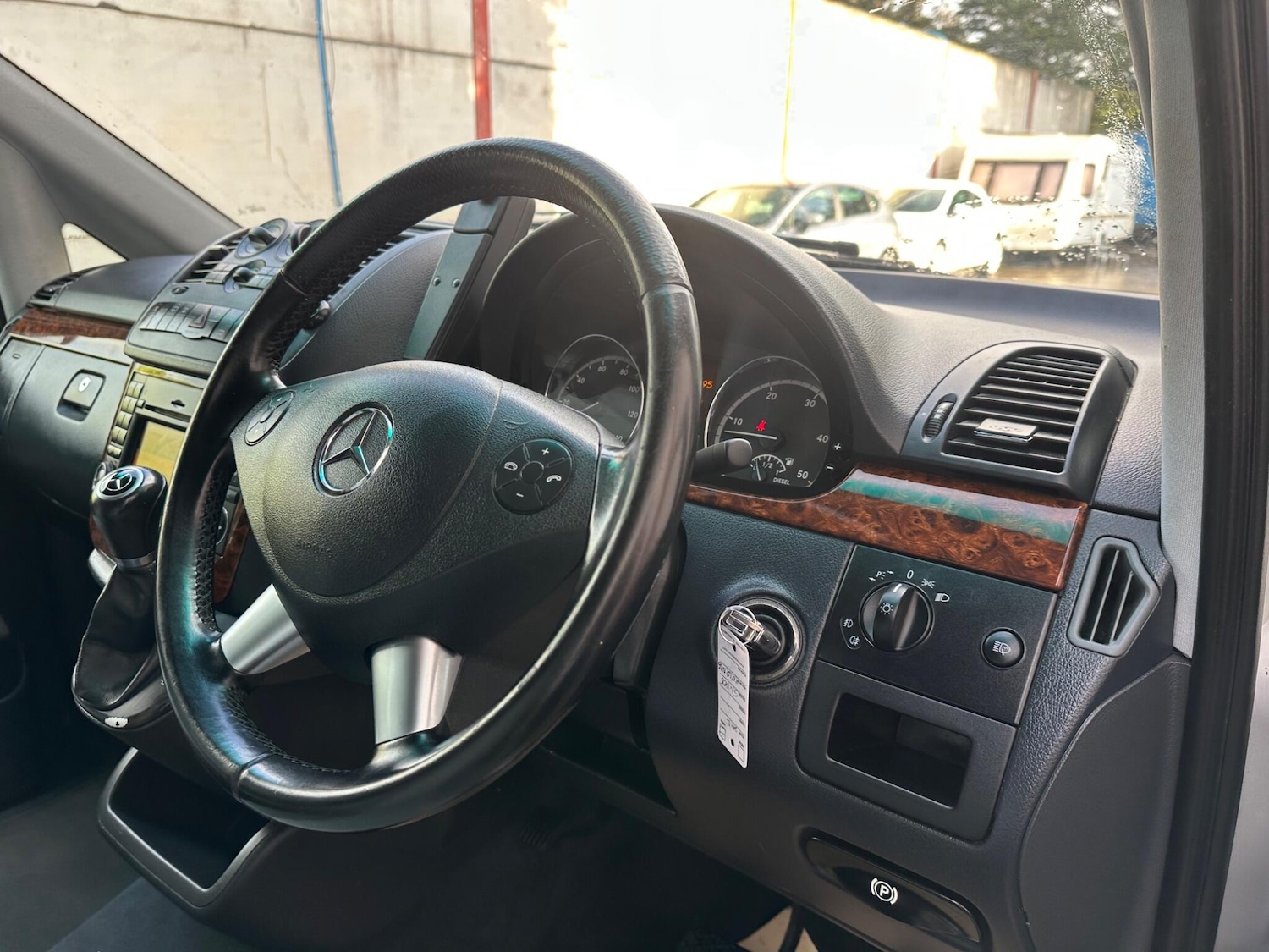 Used Mercedes-Benz Viano 2012 for sale - 76072743: Photo 25