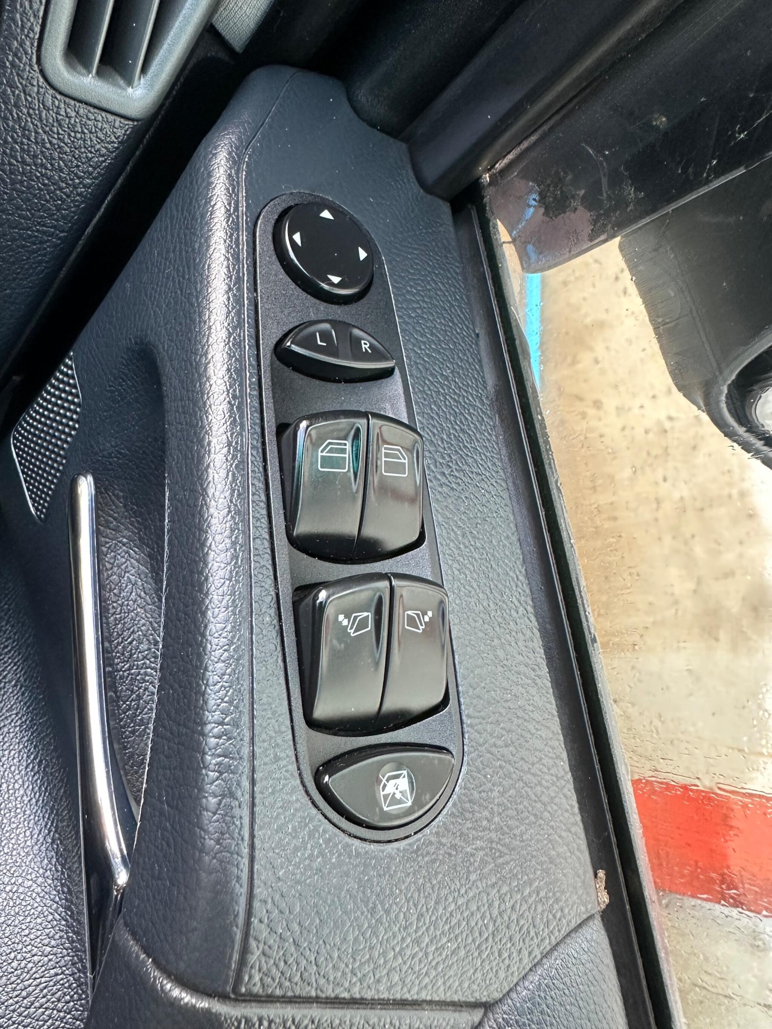 Used Mercedes-Benz Viano 2012 for sale - 76072743: Photo 31