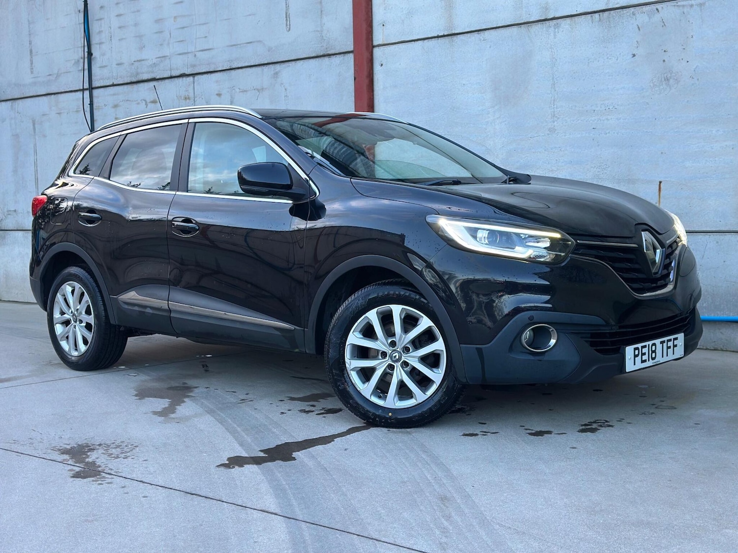 Used Renault Kadjar for sale - 77278659: Photo 2