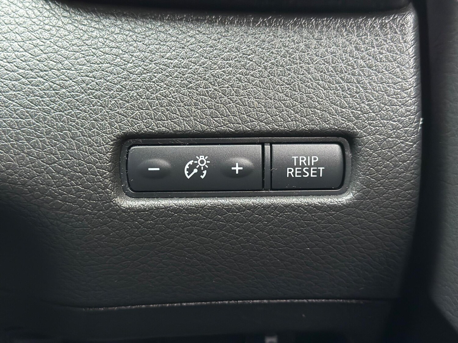 Used Nissan X-Trail for sale - 77683521: Photo 18