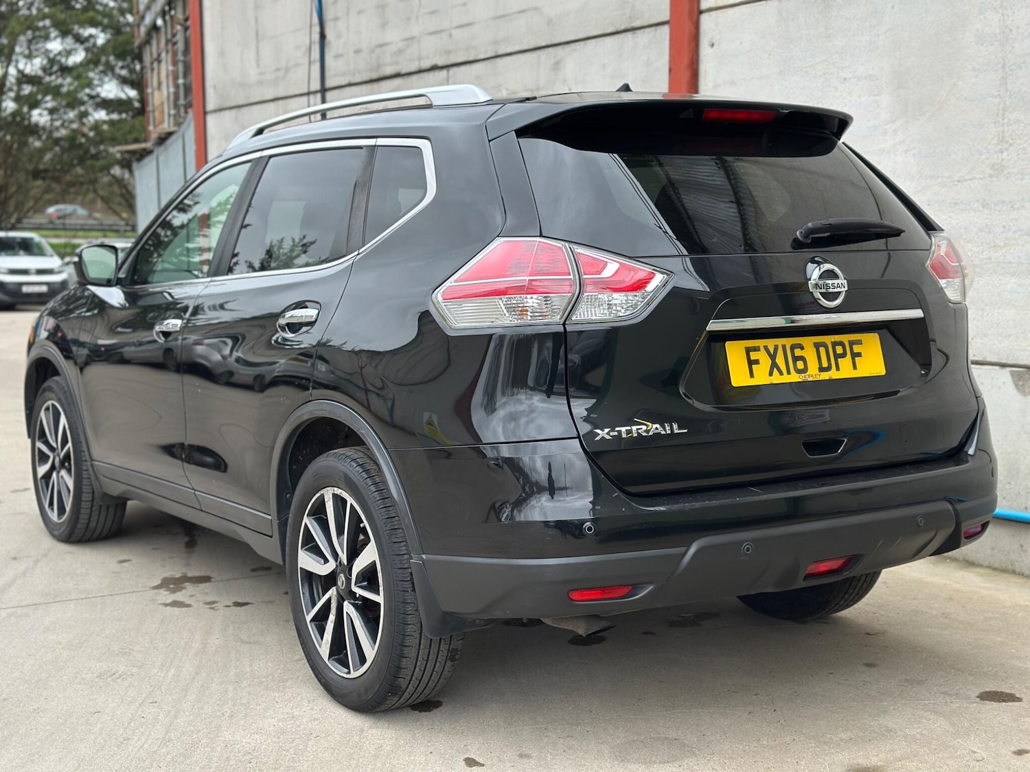 Used Nissan X-Trail for sale - 77683521: Photo 4