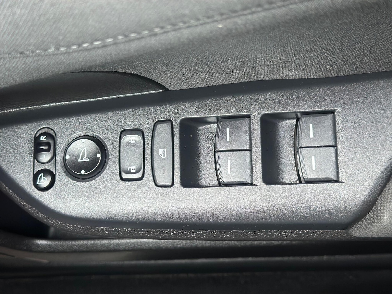 Used Honda Civic 2017 for sale - 78100539: Photo 13