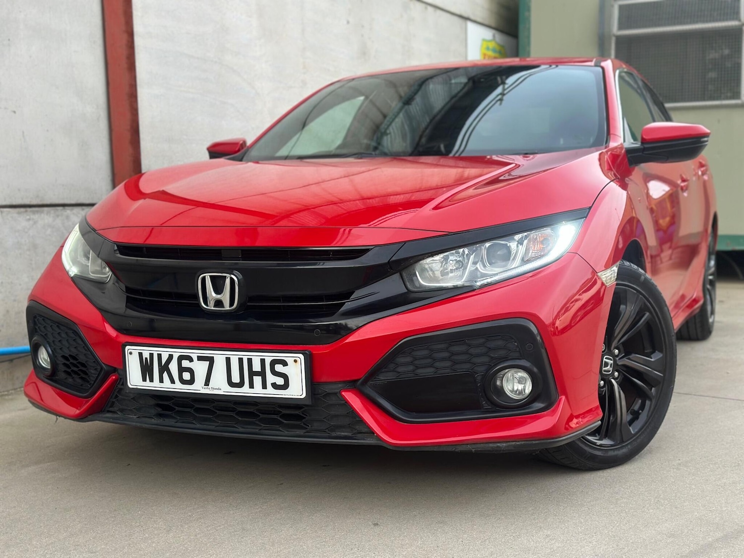 Used Honda Civic 2017 for sale - 78100539: Photo 6