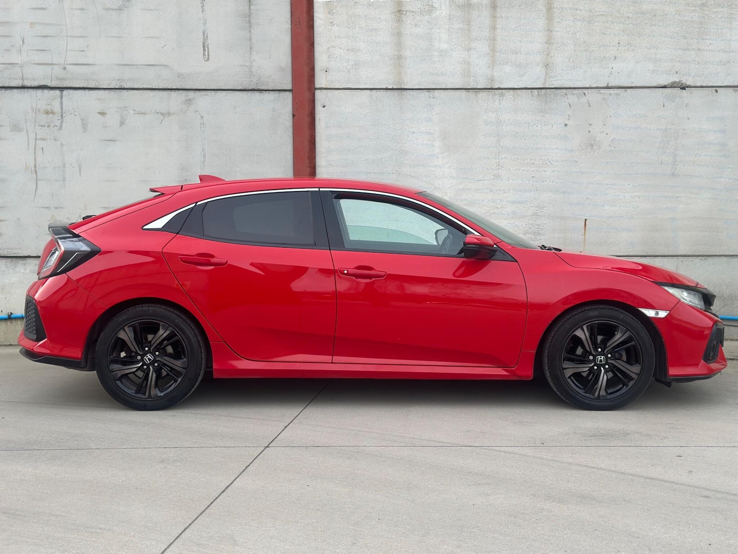 Used Honda Civic 2017 for sale - 78100539: Photo 7