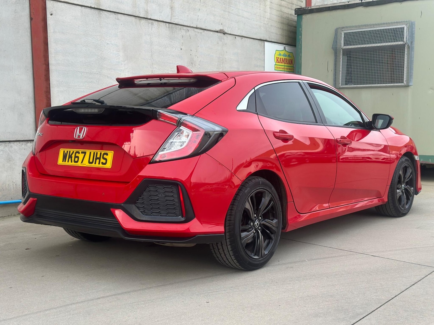 Used Honda Civic 2017 for sale - 78100539: Photo 8