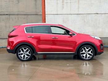 Used Kia Sportage 2017 for sale - 76765735: Photo