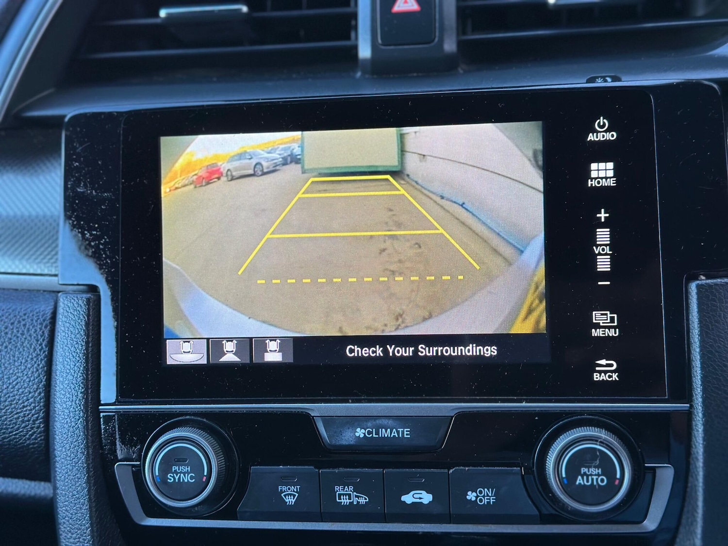 Used Honda Civic 2017 for sale - 77956932: Photo 24