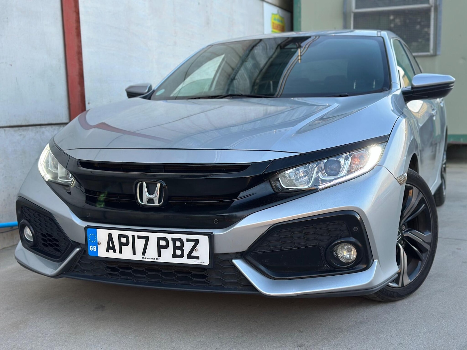 Used Honda Civic 2017 for sale - 77956932: Photo 6