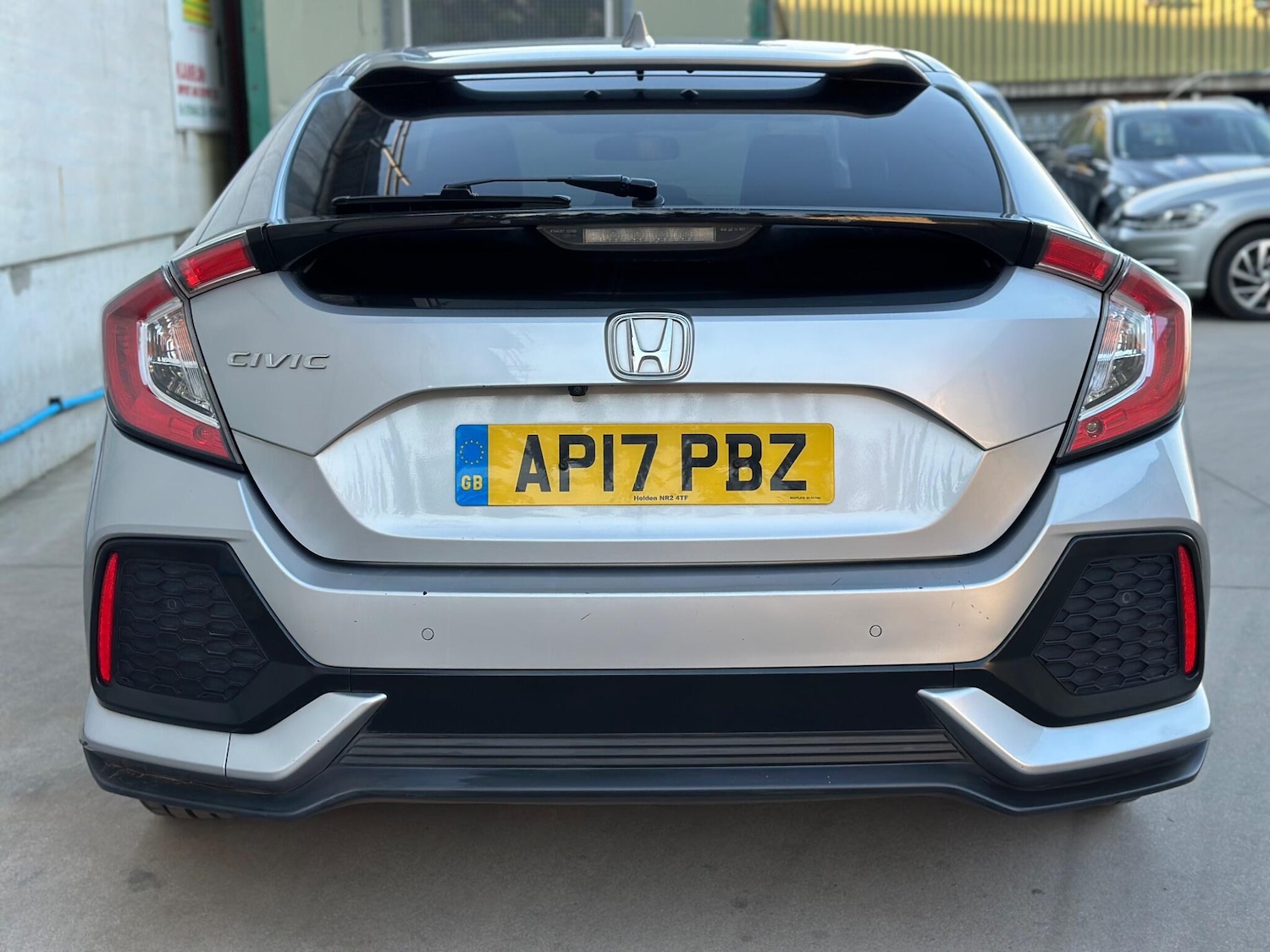 Used Honda Civic 2017 for sale - 77956932: Photo 8