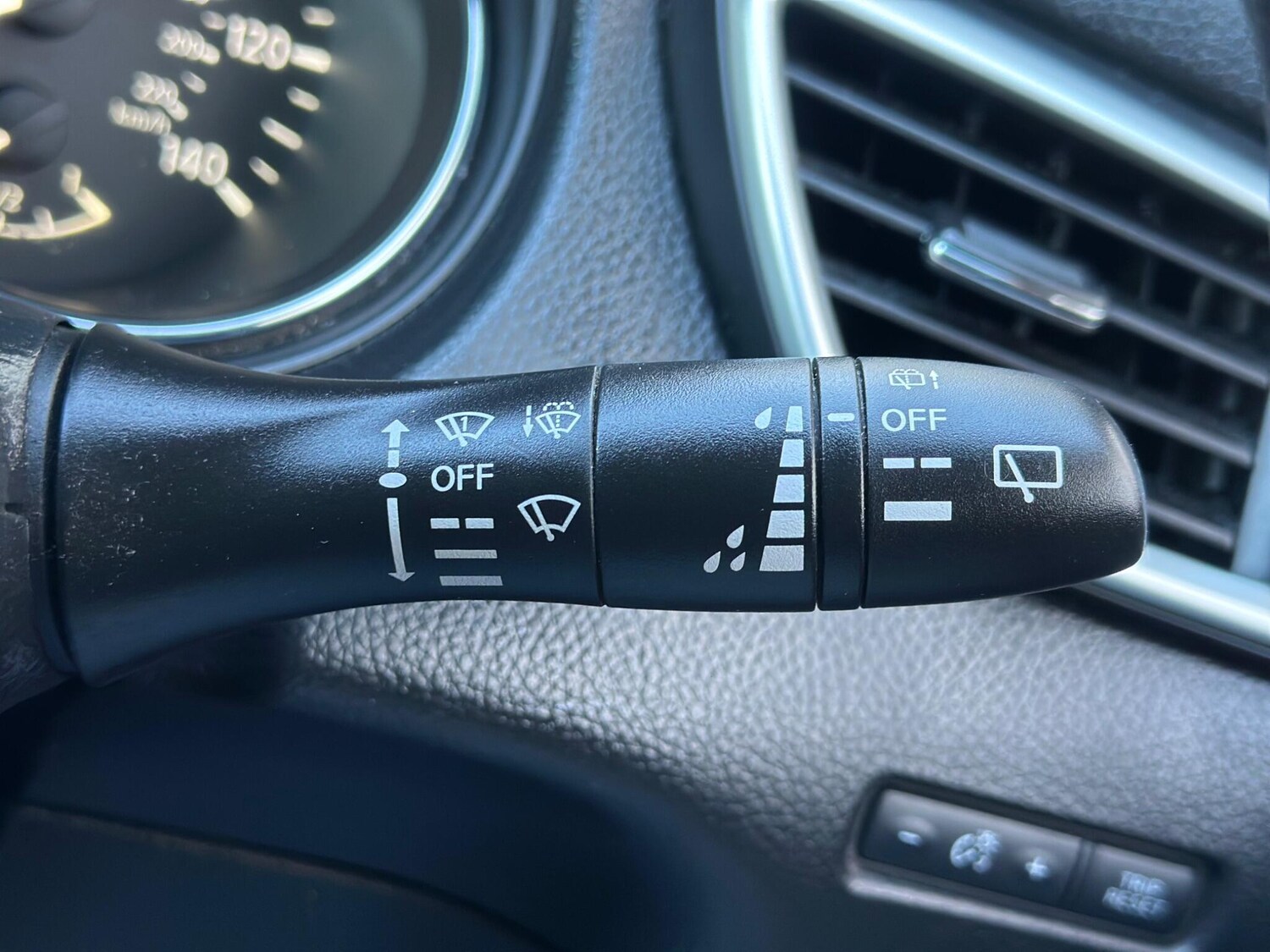 Used Nissan Qashqai 2014 for sale - 77939890: Photo 14