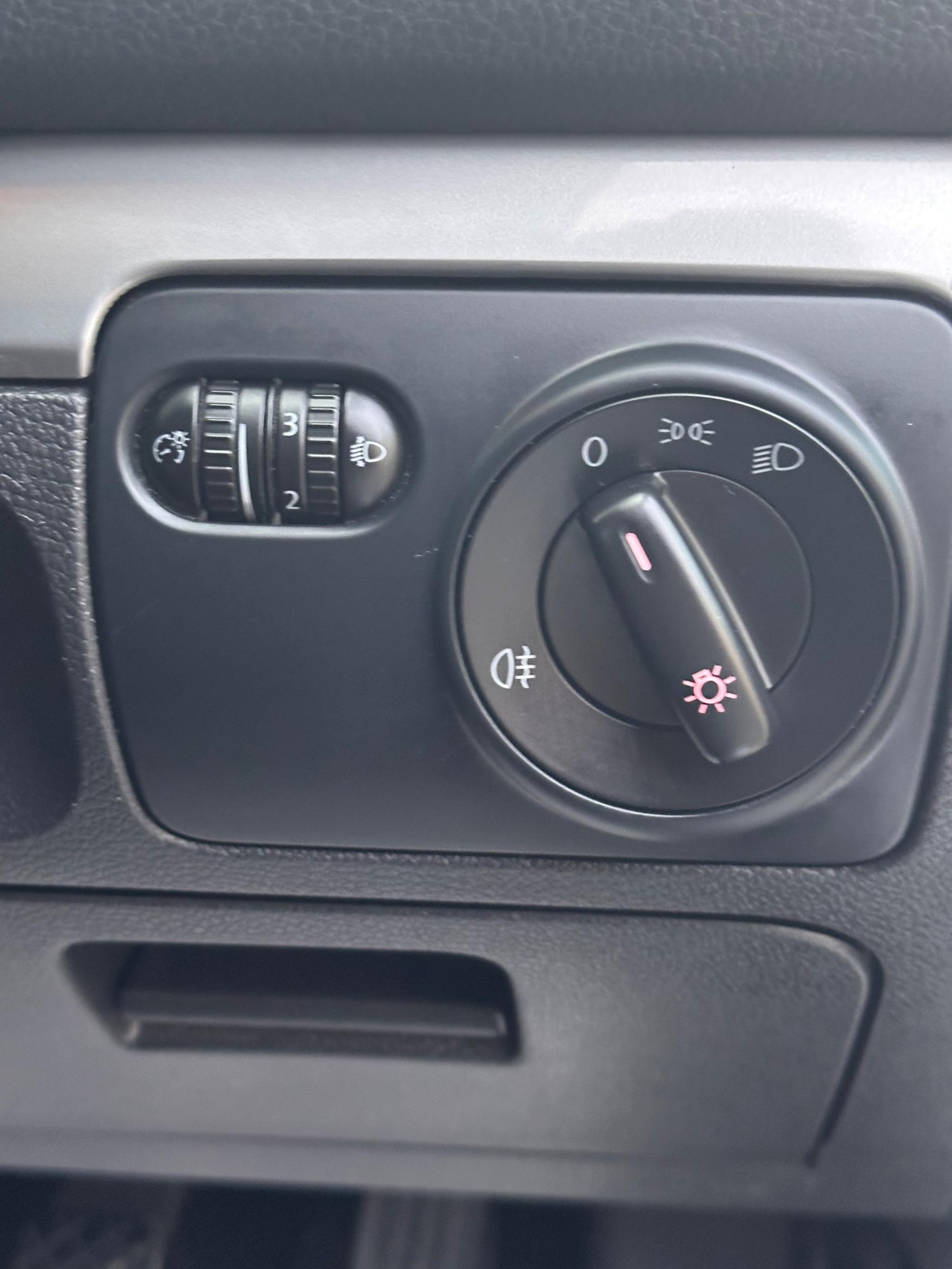 Used Volkswagen Golf 2011 for sale - 74127825: Photo 16